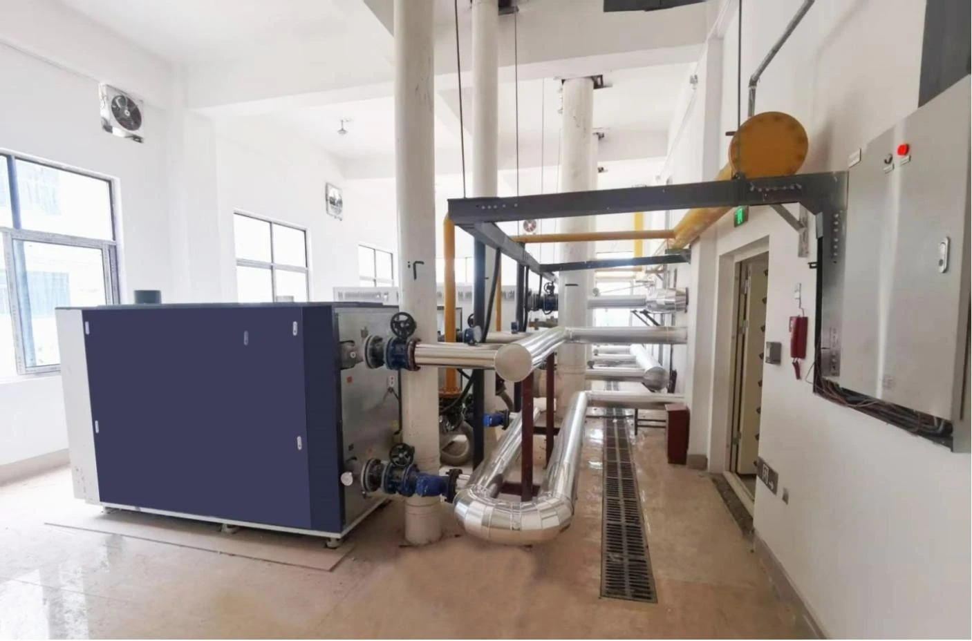 图片30.jpg 图片30.jpg